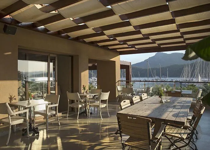 Marti Hemithea 4* مرمريس