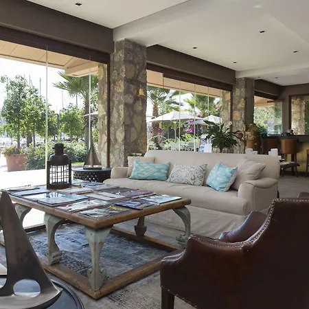 Marti Hemithea 酒店 4*