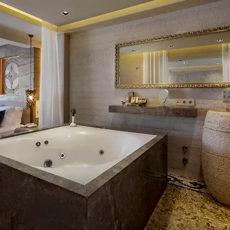 酒店 Marti Hemithea 马尔马里斯