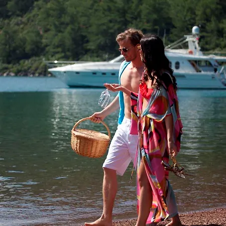 酒店 Marti Hemithea 马尔马里斯