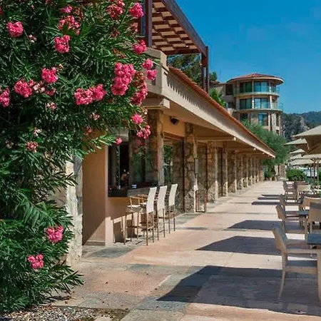 Szálloda Marti Hemithea